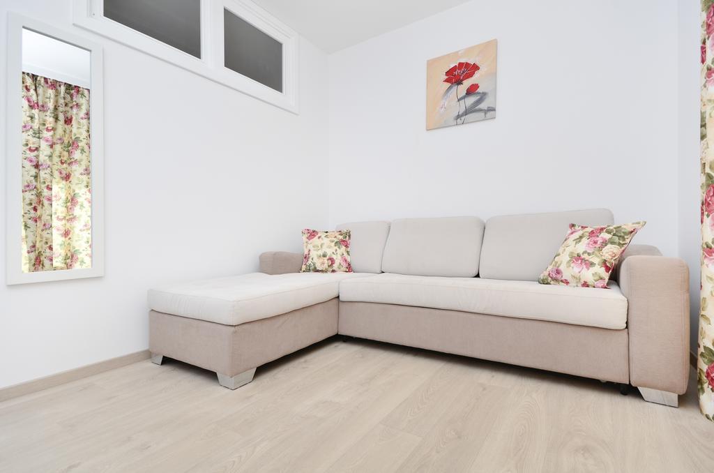 Apartment Mira II Драшнице Екстериор снимка