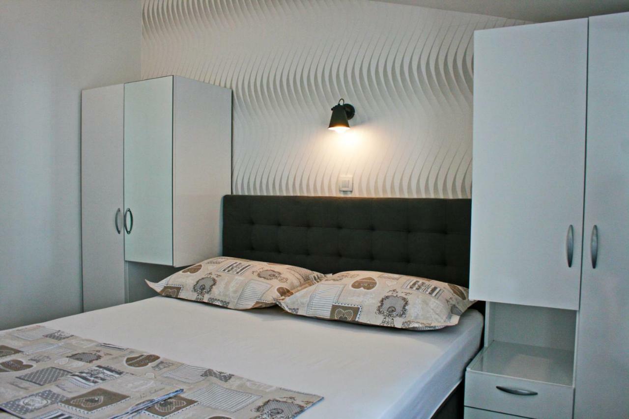 Apartment Mira II Драшнице Екстериор снимка